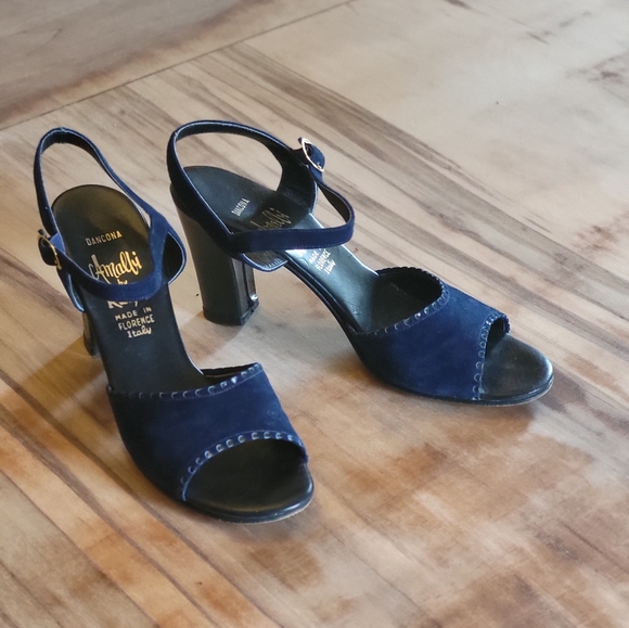 Amalfi by Rangoni made in Florence navy calf skin 8 AAA heel sandals - Picture 3 of 8